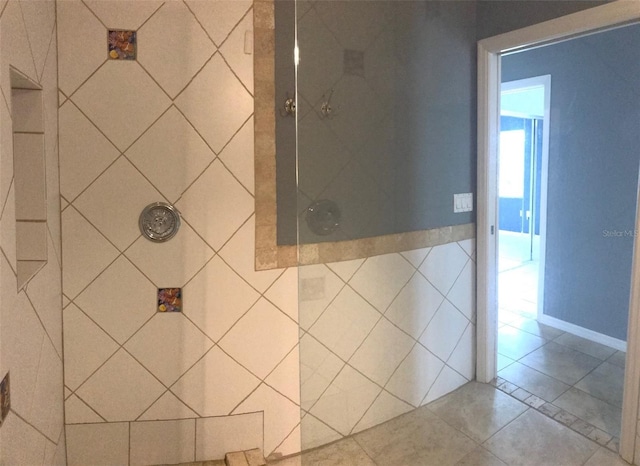 4127 Gardner Dr, Port Charlotte, FL 33952 - room details with a tile shower