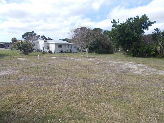 Listing photo 2 for 6789 Haki Ct, North Port FL 34287