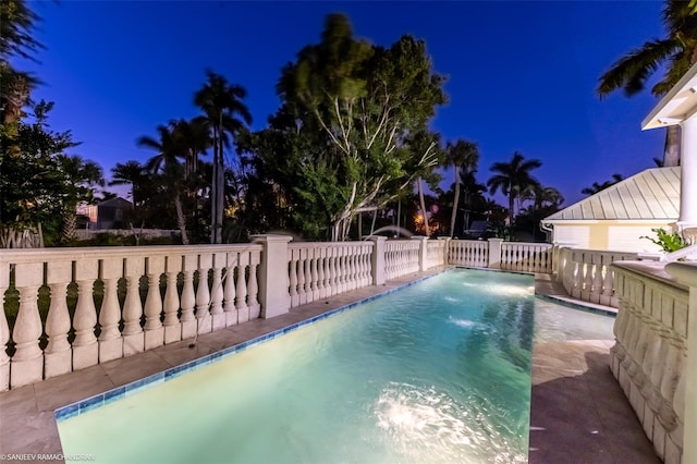 view of swimming pool