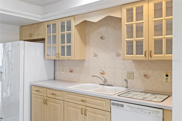 kitchen featuring sink, white appliances, decorative backsplash, and light brown cabinets