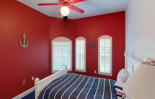 bedroom featuring ceiling fan