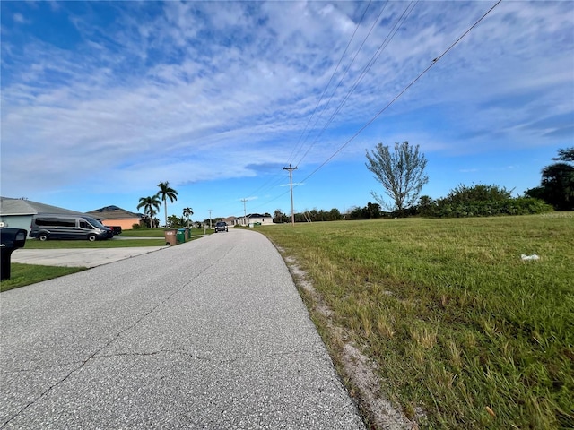 Listing photo 3 for 1857 NE 23rd St, Cape Coral FL 33909