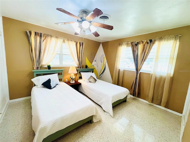 bedroom with ceiling fan