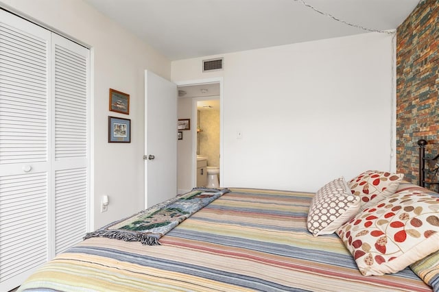 bedroom featuring a closet