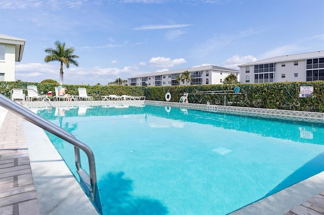 view of swimming pool