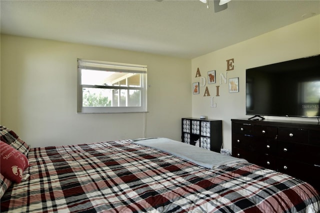 bedroom featuring ceiling fan