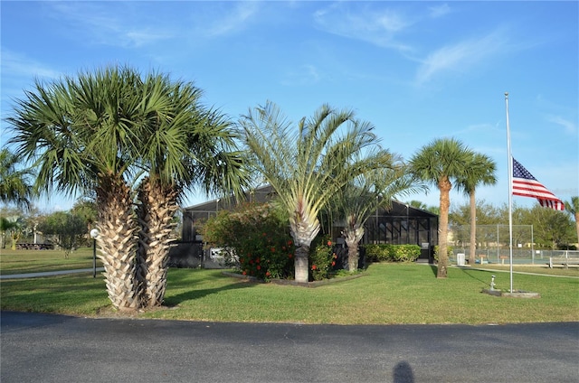 view of front of house with a front yard