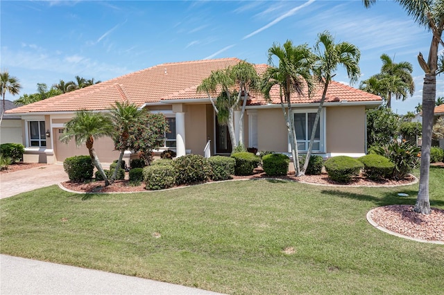 view of front of house with a front lawn