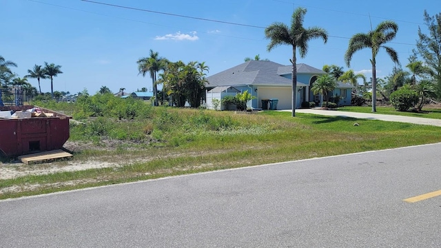 Listing photo 2 for 9413 St Paul Dr, Port Charlotte FL 33981