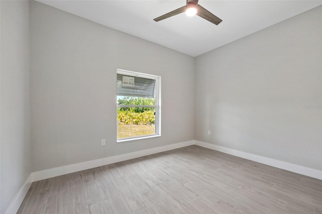 unfurnished room with light hardwood / wood-style floors and ceiling fan