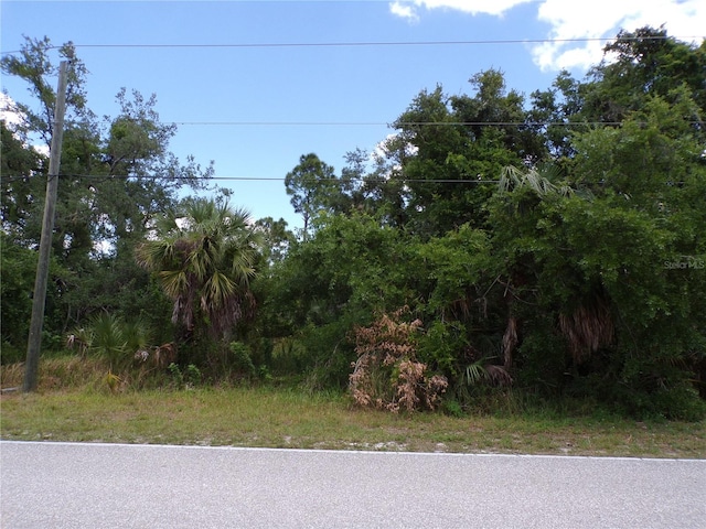 Listing photo 2 for 2178 Como St, Port Charlotte FL 33948