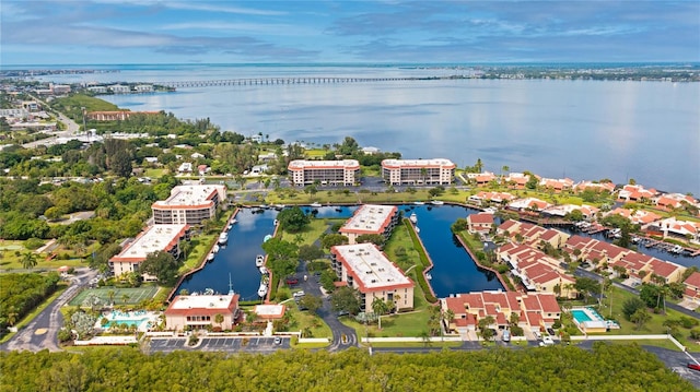 bird's eye view with a water view