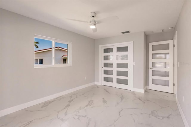 empty room with ceiling fan