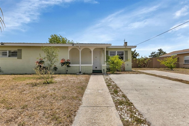 view of front of property