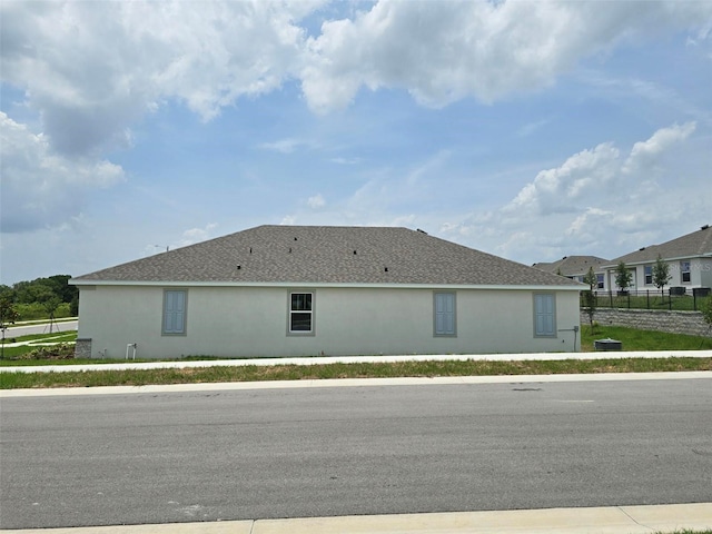 view of side of property