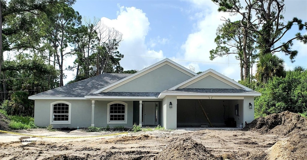 view of front of property