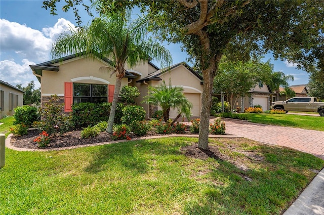 view of front of house with a front lawn