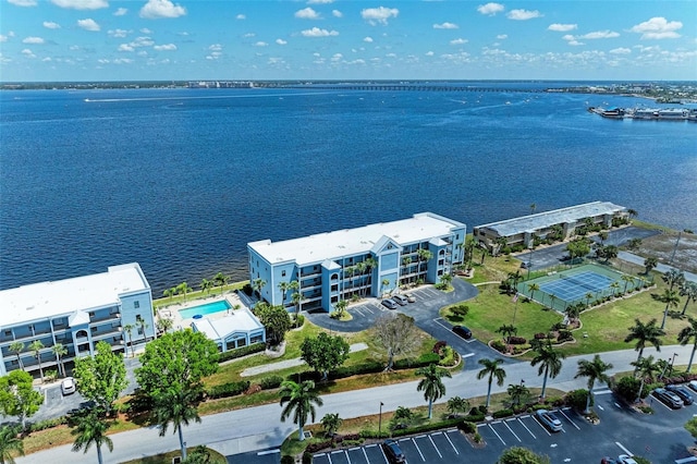 bird's eye view featuring a water view