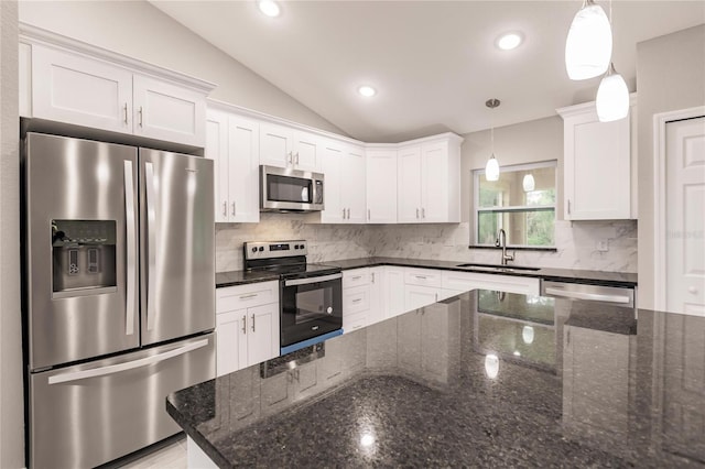 820 Bowman Ter, Port Charlotte, FL 33953 - photo 13