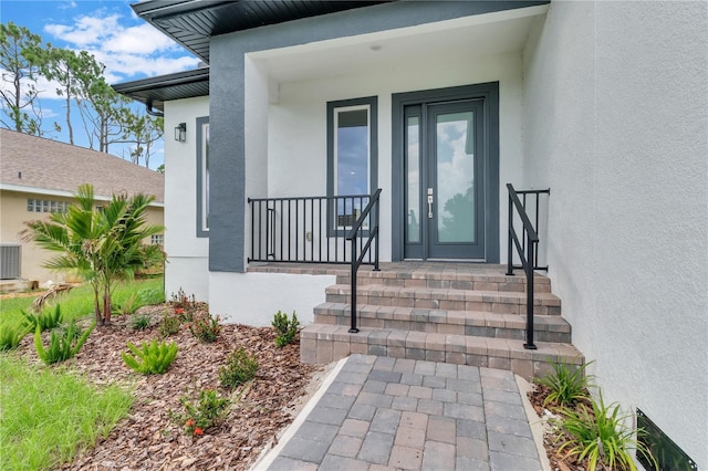 doorway to property featuring a porch