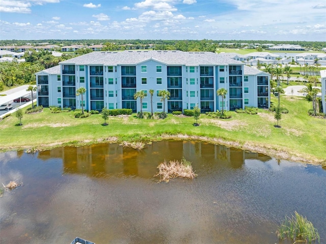 bird's eye view with a water view