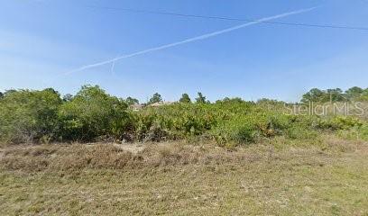 Listing photo 2 for 2904 29th St W, Lehigh Acres FL 33971