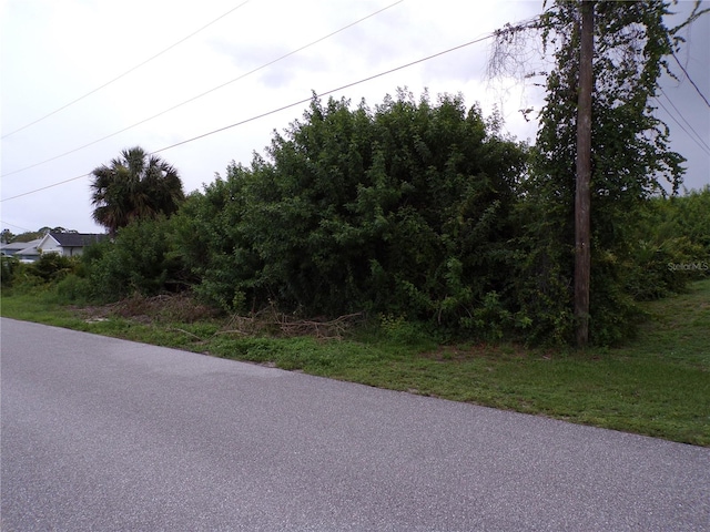 Listing photo 3 for Cosgrove Rd, North Port FL 34291