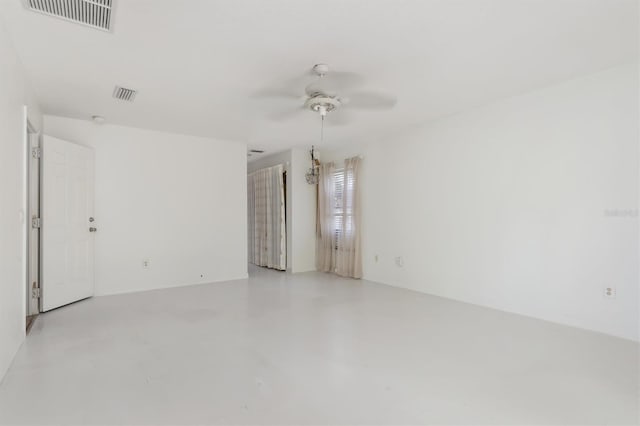 unfurnished room with ceiling fan