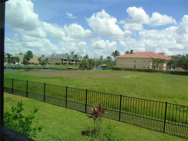 view of yard featuring a water view