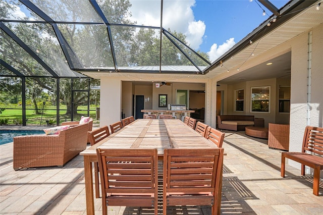 view of patio with an outdoor hangout area and ceiling fan