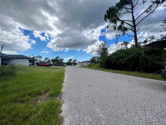 Listing photo 2 for 12095 Warden Ave, Port Charlotte FL 33981