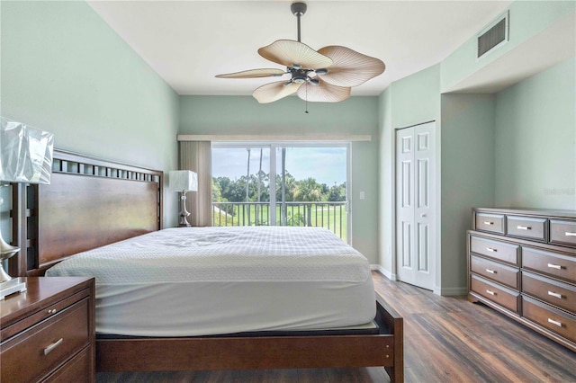 bedroom with dark wood-type flooring, access to outside, a closet, and ceiling fan