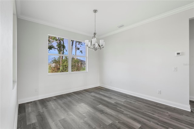 unfurnished room featuring a notable chandelier, visible vents, baseboards, dark wood finished floors, and crown molding