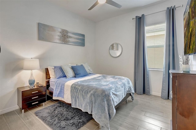 bedroom with ceiling fan