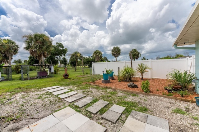 view of yard featuring fence