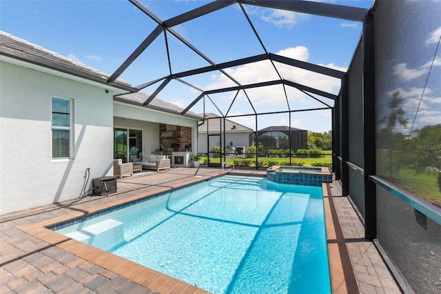 view of pool featuring a patio, an in ground hot tub, central AC, and a lanai