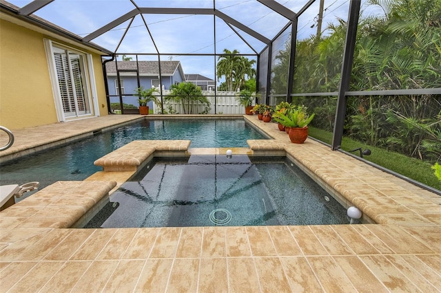 3327 Surfside Blvd, Cape Coral, FL 33914 - pool with a patio area, an in ground hot tub, and fence