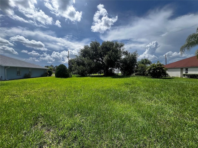 Listing photo 2 for 376 Torrington St, Port Charlotte FL 33954