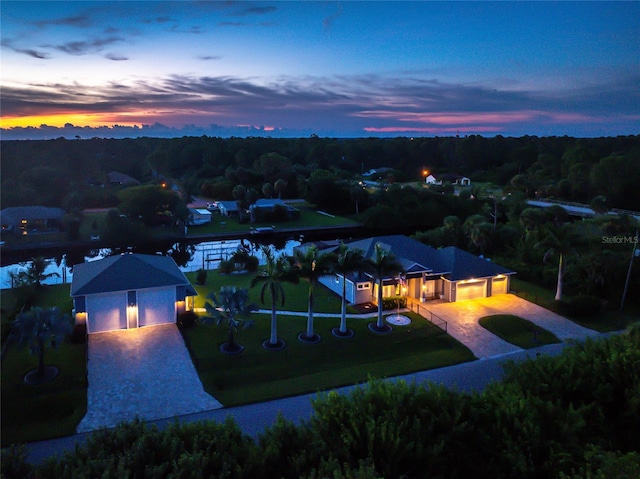 view of aerial view at dusk