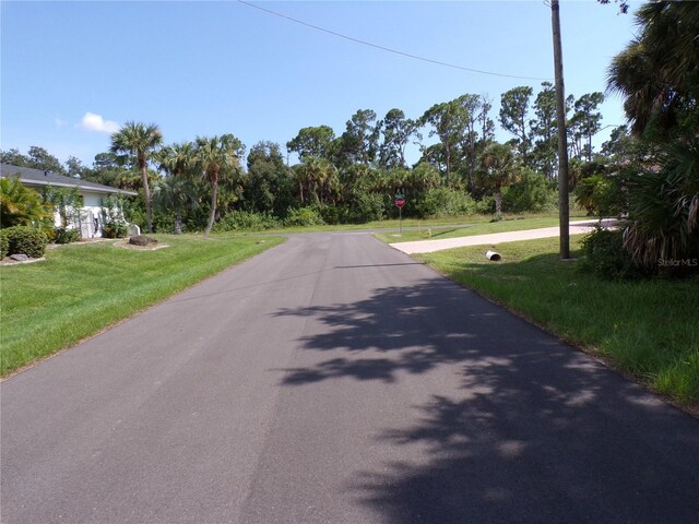 18249 Eblis Ave, Port Charlotte, FL 33948 - photo 15