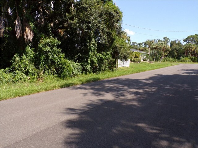18249 Eblis Ave, Port Charlotte, FL 33948 - photo 17