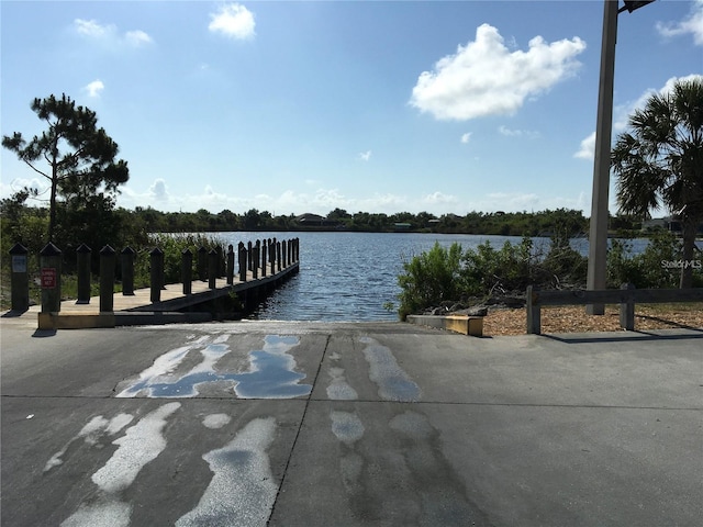 Listing photo 3 for 10377 Harlingen St, Port Charlotte FL 33981