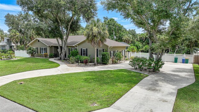 view of front of house with a front lawn