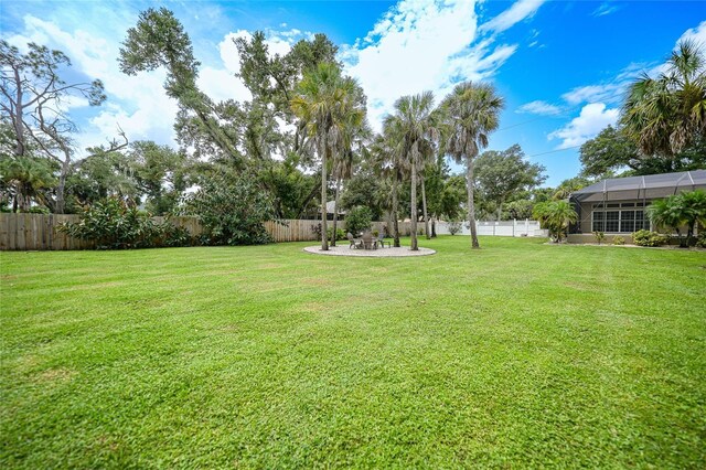 view of yard with a patio area