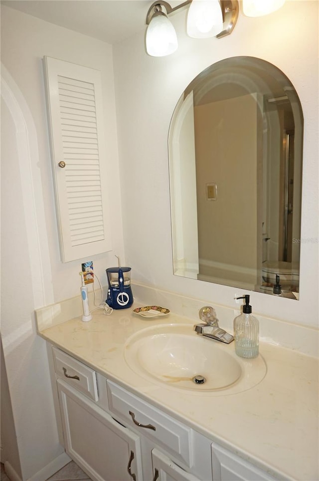 bathroom with vanity