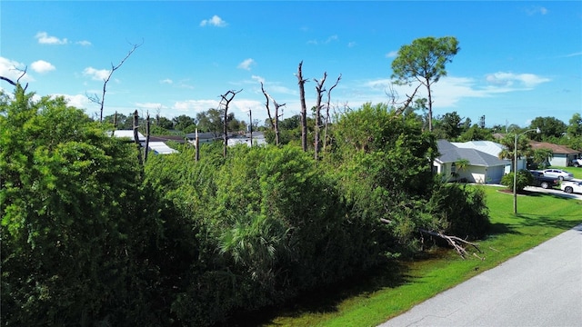 Listing photo 3 for 10357 Willig Ave, Englewood FL 34224