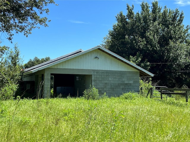 view of property exterior