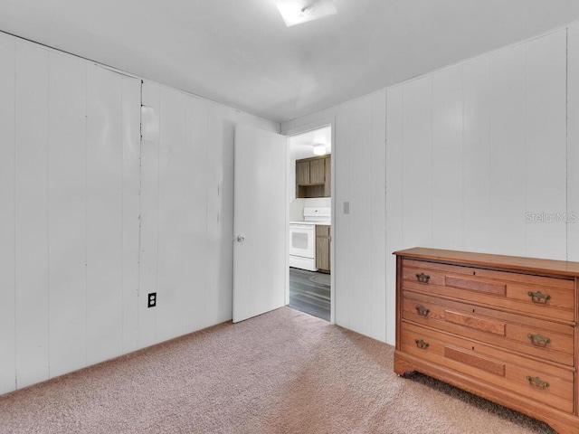 unfurnished bedroom featuring carpet