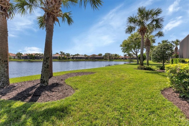 view of yard featuring a water view