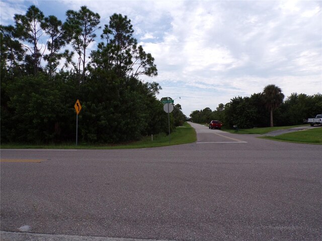 261 Aqui Esta Dr, Punta Gorda, FL 33950 - photo 2